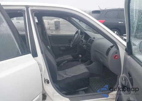 2003 Hyundai Accent Gl z USA, uszkodzony, nr VIN KMHCG45C93U486769